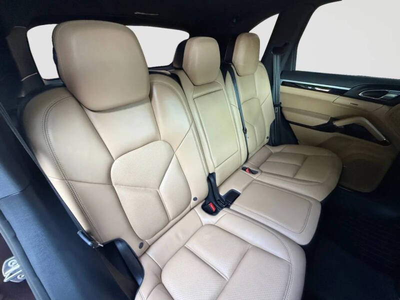 2016 Porsche Cayenne