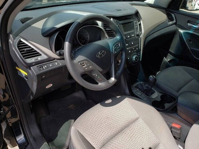 2016 Hyundai Santa Fe SE