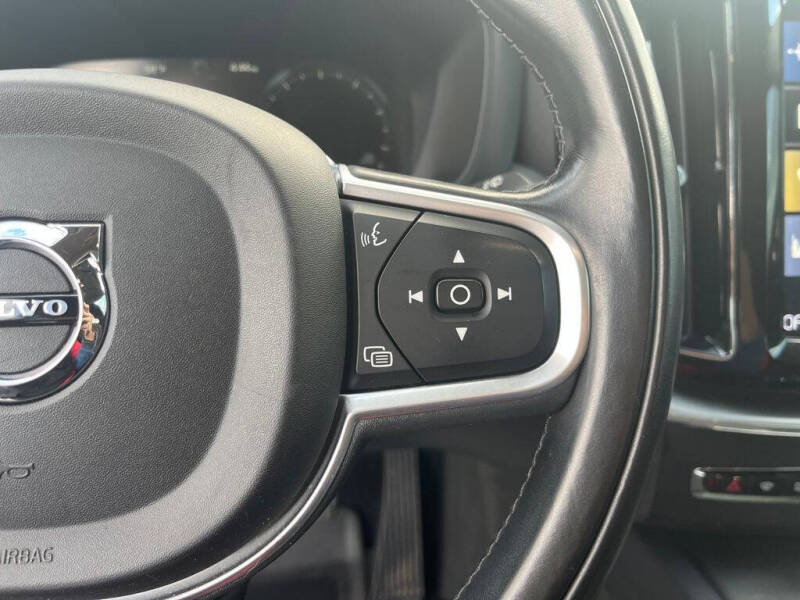 2018 Volvo XC60 T5 Momentum