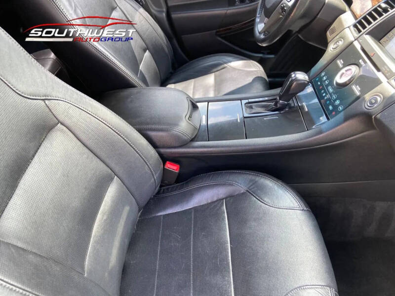 2017 Ford Taurus Limited