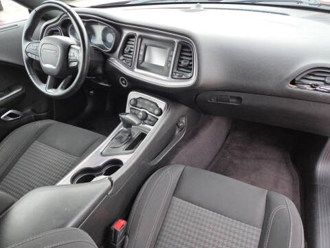 2017 Dodge Challenger SXT