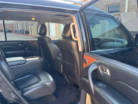 2019 Infiniti QX80 Luxe