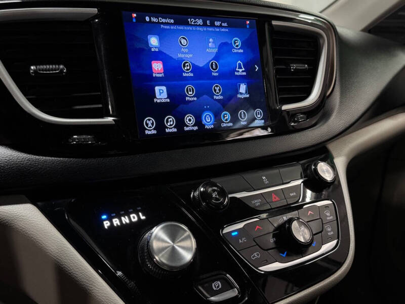 2017 Chrysler Pacifica Touring