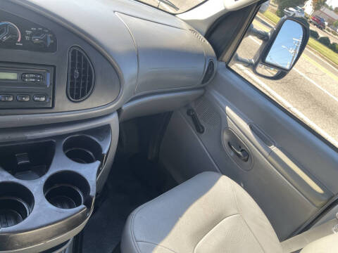 2008 Ford E-Series E-250