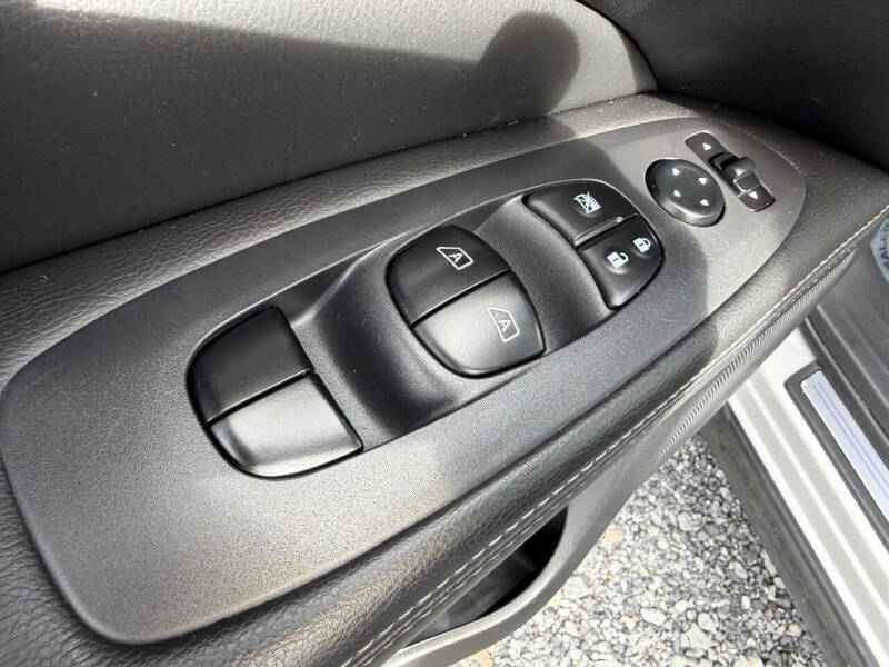 2014 Nissan Pathfinder SL