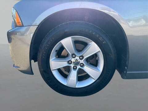 2011 Dodge Charger SE