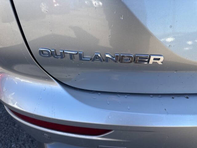 2025 Mitsubishi Outlander