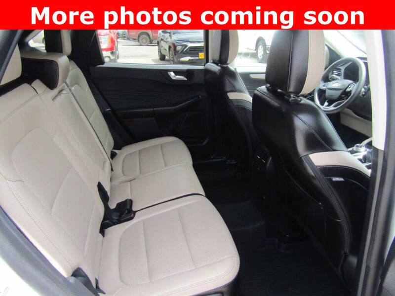 2022 Ford Escape SEL