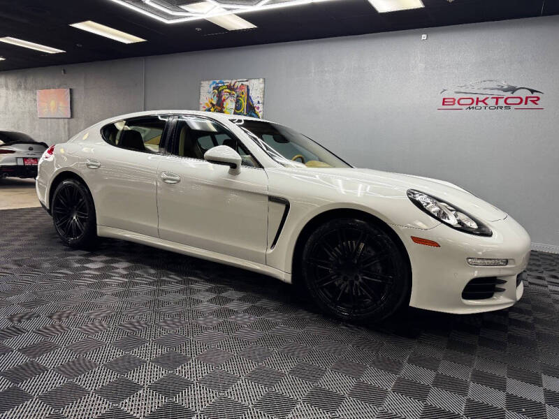 2015 Porsche Panamera 4