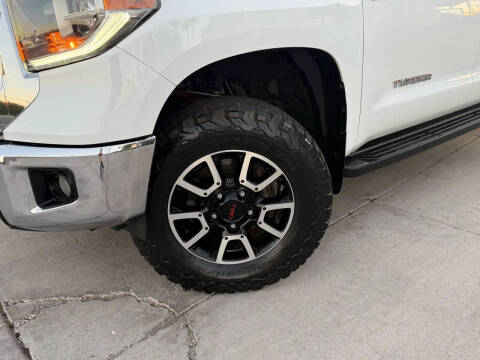 2014 Toyota Tundra SR5