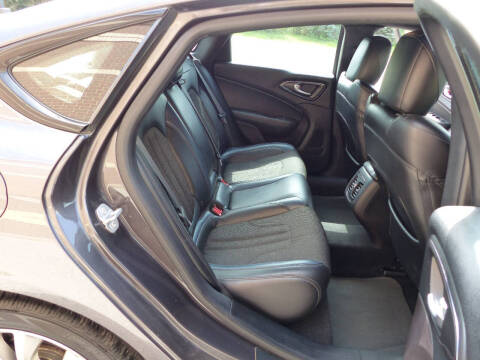 2015 Chrysler 200 S