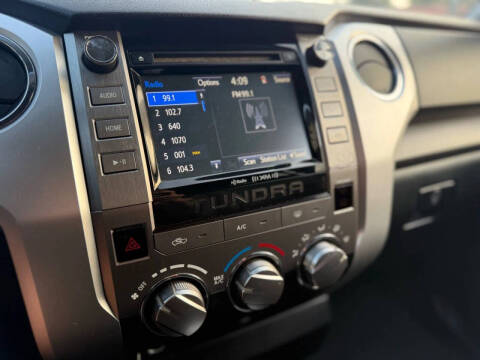 2016 Toyota Tundra SR5