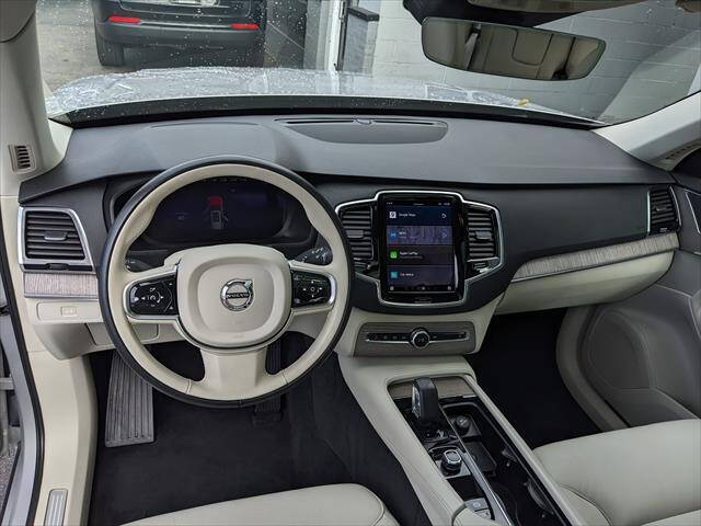 2023 Volvo XC90 B6 Plus Bright Theme 7P