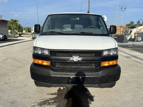 2018 Chevrolet Express LS 3500
