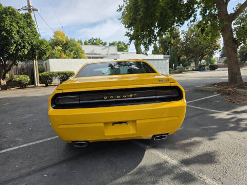 2010 Dodge Challenger SRT8