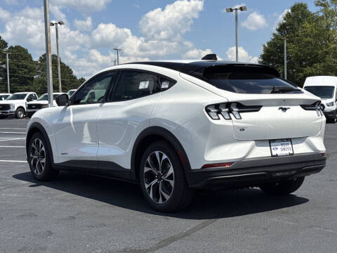 2025 Ford Mustang Mach-E Select
