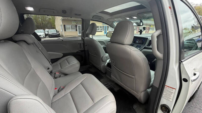 2017 Toyota Sienna