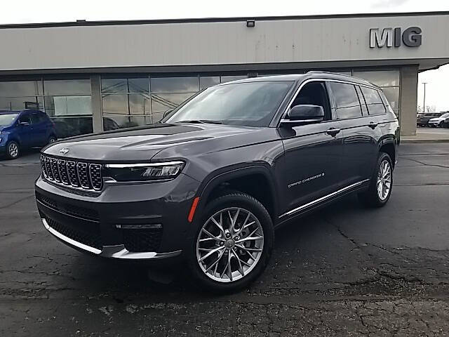 Used 2024 Jeep Grand Cherokee L Summit with VIN 1C4RJKEG6R8500118 for sale in Bellefontaine, OH