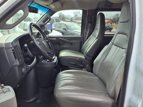 2022 Chevrolet Express LS 3500
