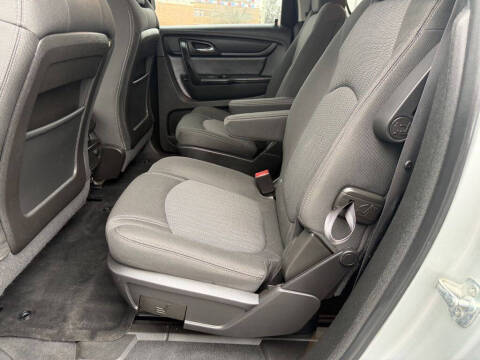 2017 Chevrolet Traverse LT