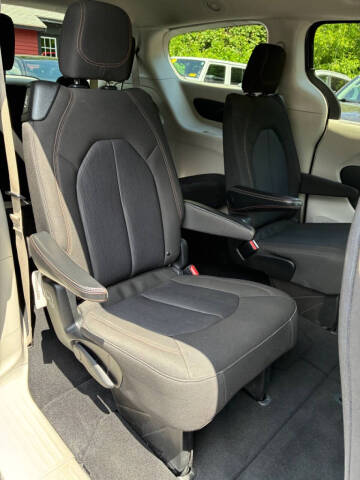 2020 Chrysler Pacifica Touring
