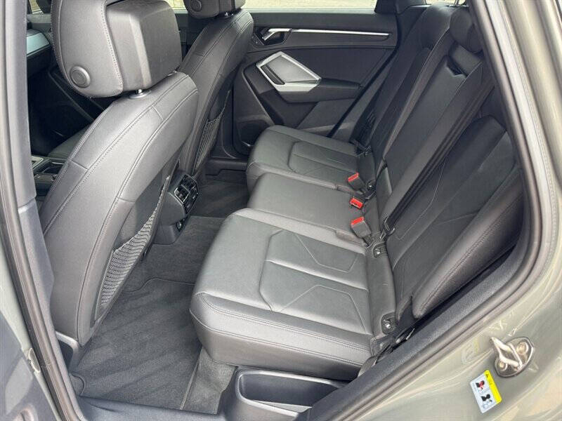 2021 Audi Q3 quattro S line Prem Plus 45 TFSI