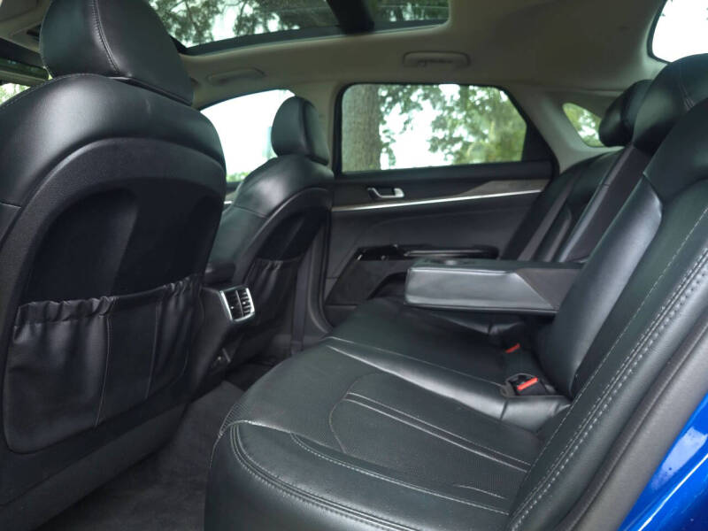 2022 Kia K5 EX