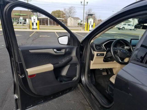 2020 Ford Escape SEL