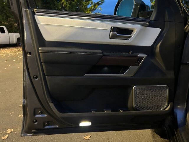 2025 Toyota Sequoia SR5