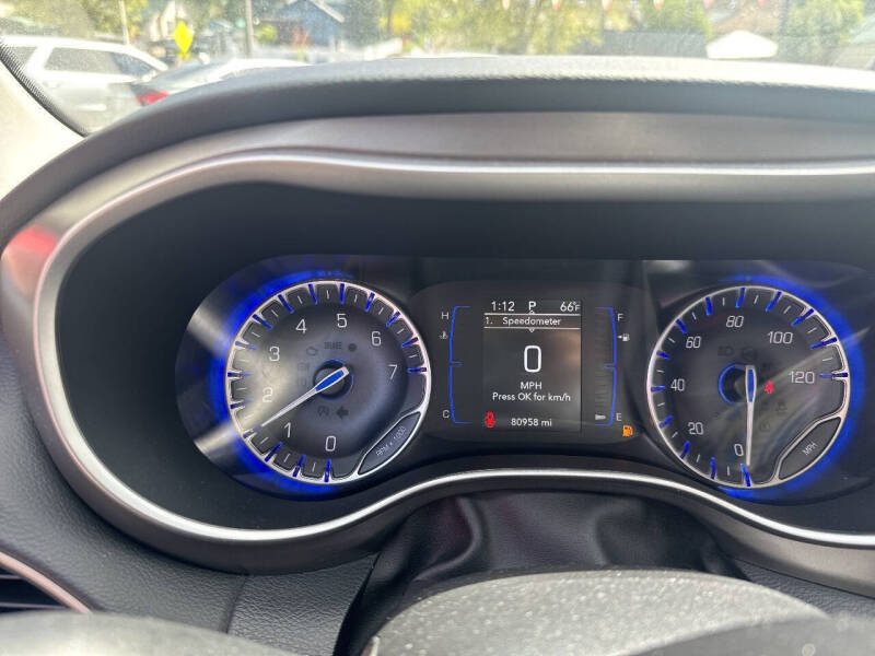 2020 Chrysler Pacifica Touring L