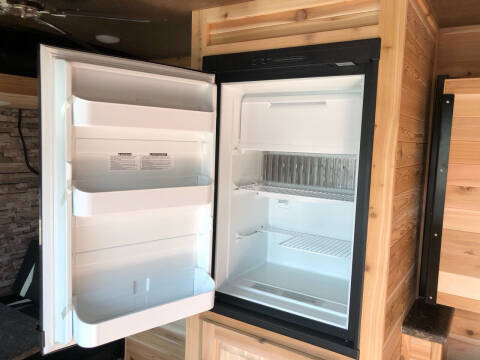 2022 Glacier 17’ RV