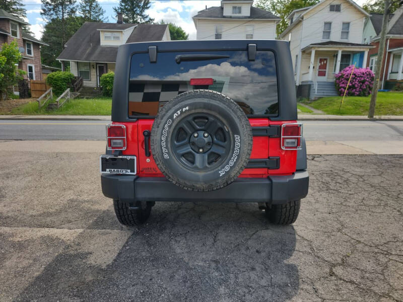 2016 Jeep Wrangler Unlimited Sport photo 4