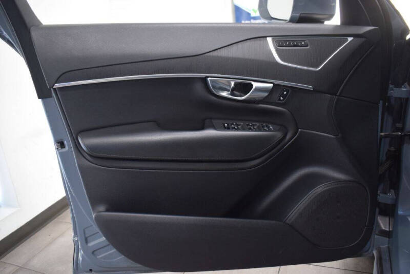 2020 Volvo XC90 T5 Momentum