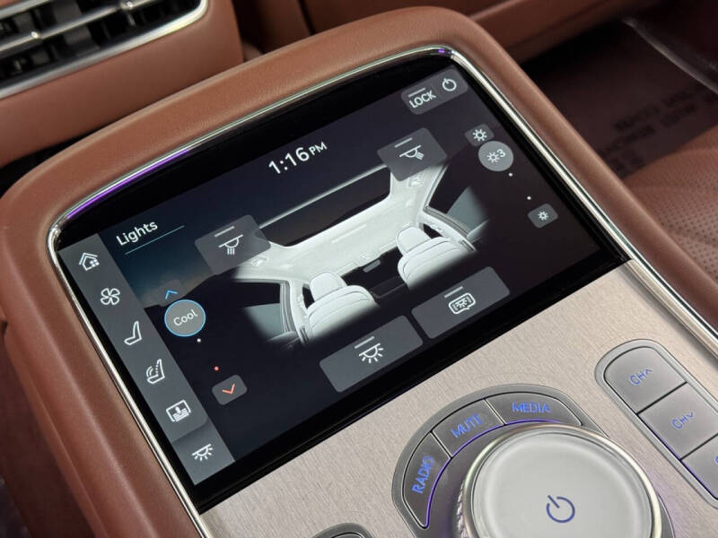 2024 Genesis G90 3.5T e-Supercharger