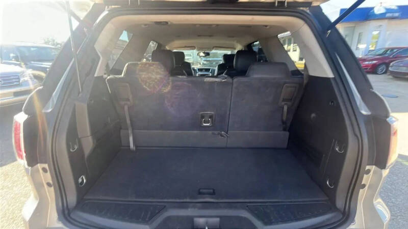 2016 GMC Acadia SLE-2