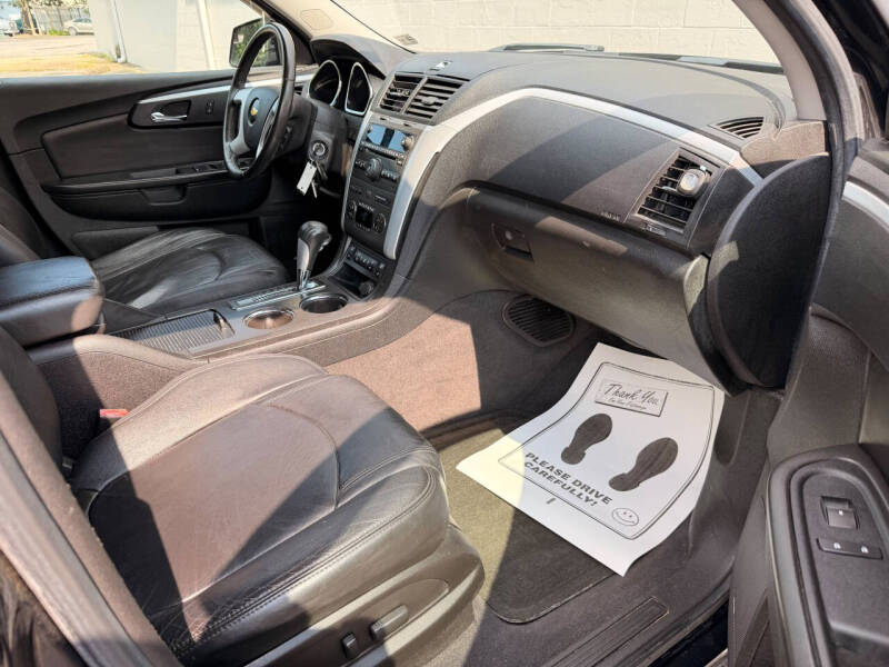 2011 Chevrolet Traverse LT