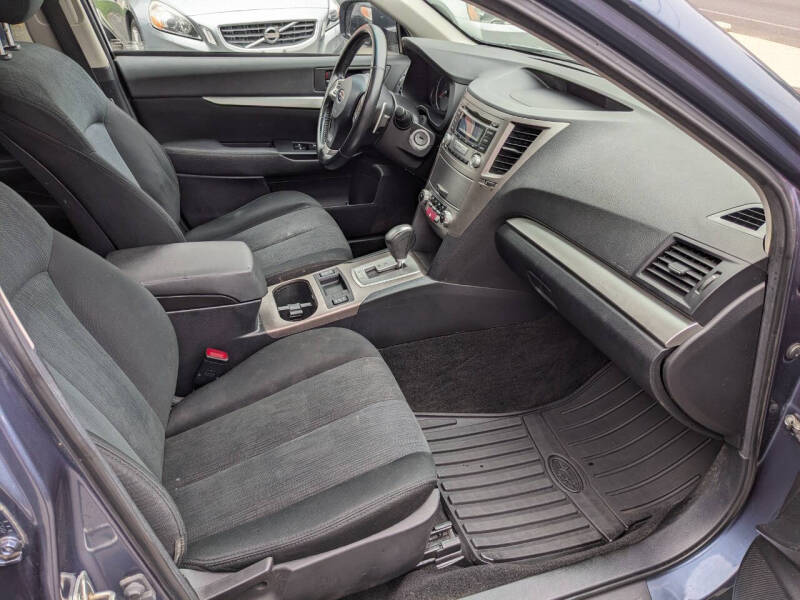 2013 Subaru Outback 2.5i Premium