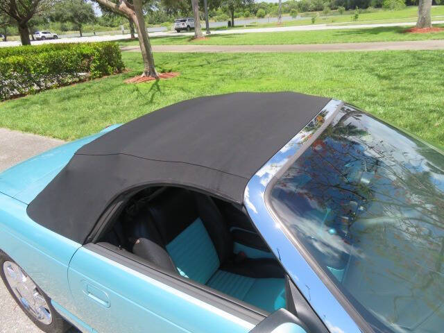2002 Ford Thunderbird Deluxe