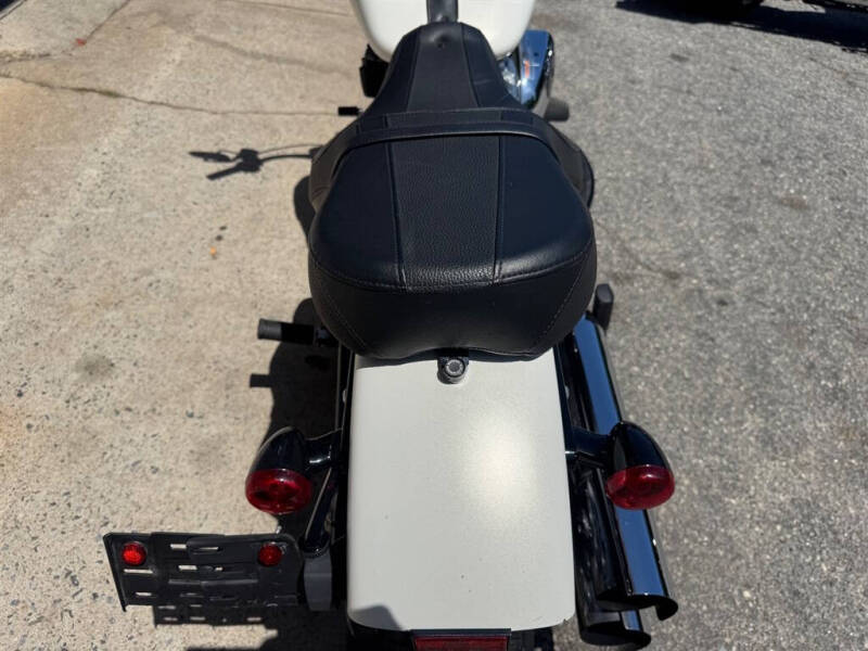 2018 Harley-Davidson FLSL -