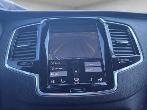 2018 Volvo XC90 T6 Momentum