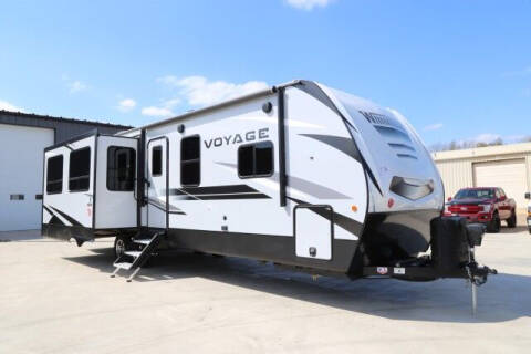 2020 Winnebago Voyage 3235RL