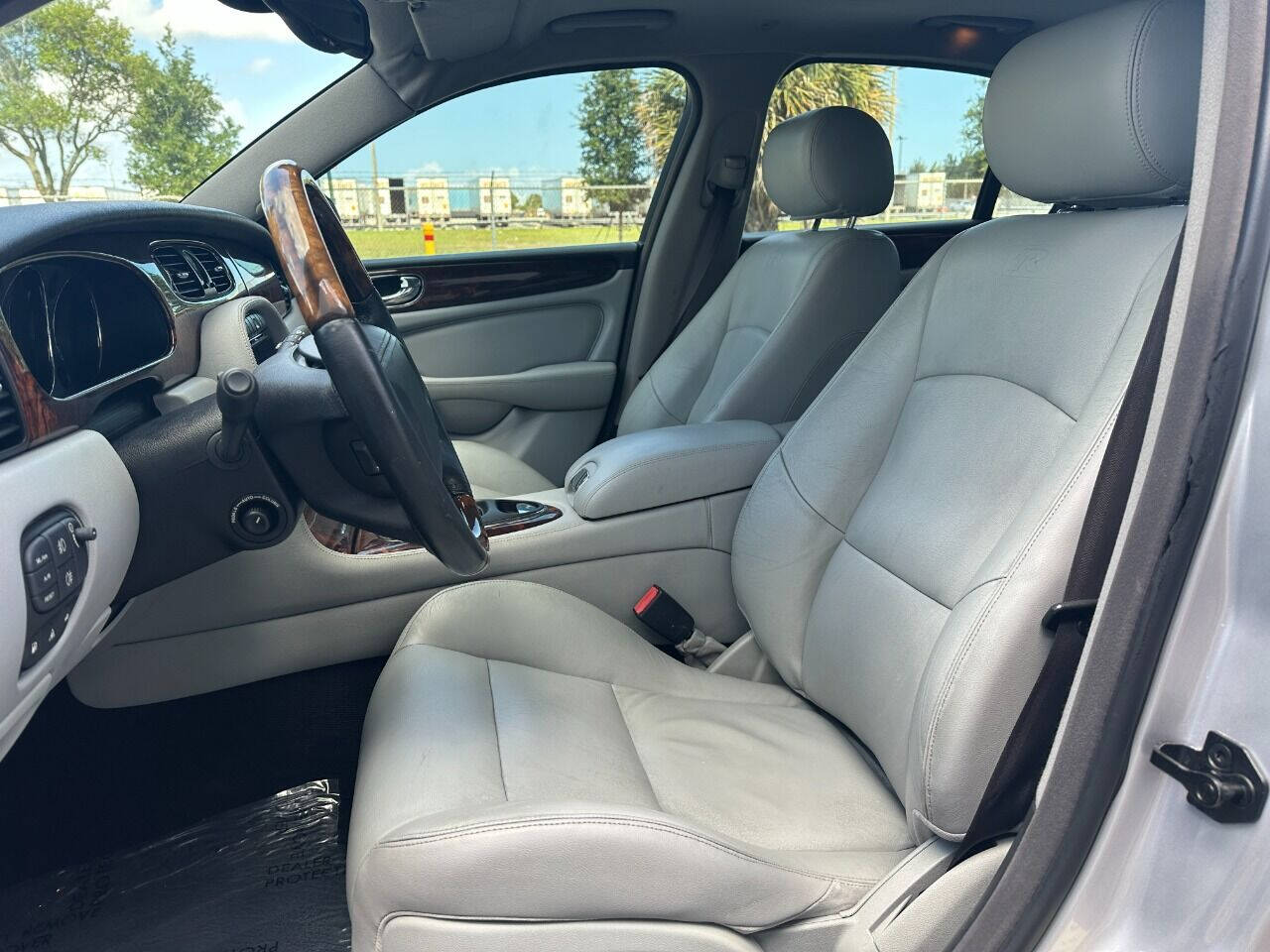 2004 Jaguar XJR  - $13,900