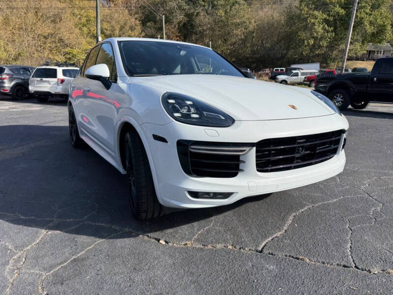 2017 Porsche Cayenne Turbo
