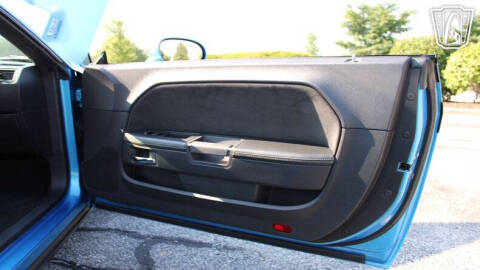 2010 Dodge Challenger SRT8