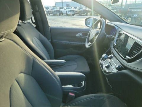 2022 Chrysler Pacifica Touring