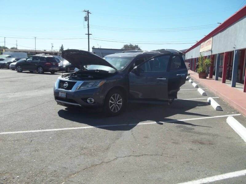 2014 Nissan Pathfinder null photo 48