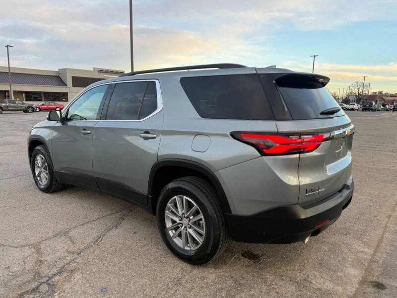 2023 Chevrolet Traverse LT Leather