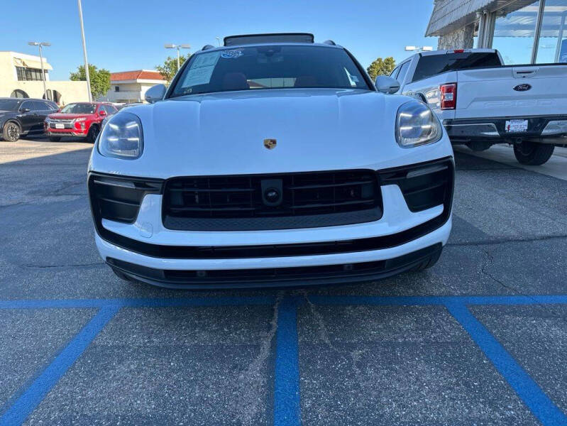 2022 Porsche Macan