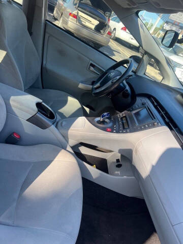 2014 Toyota Prius Two