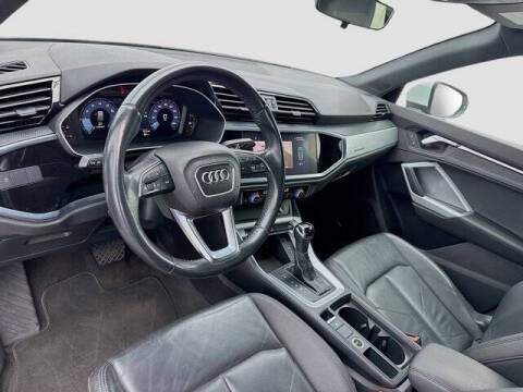 2020 Audi Q3 quattro Premium 45 TFSI